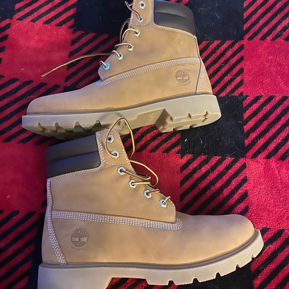 Women’s Timberland Boots - Picture 5 of 10